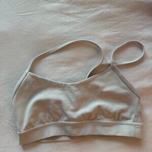 Flow Y Bra Nulu Light Support, A–C Cups Size 4